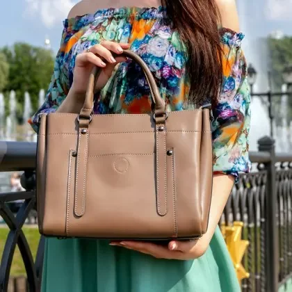 حقائب جديدة